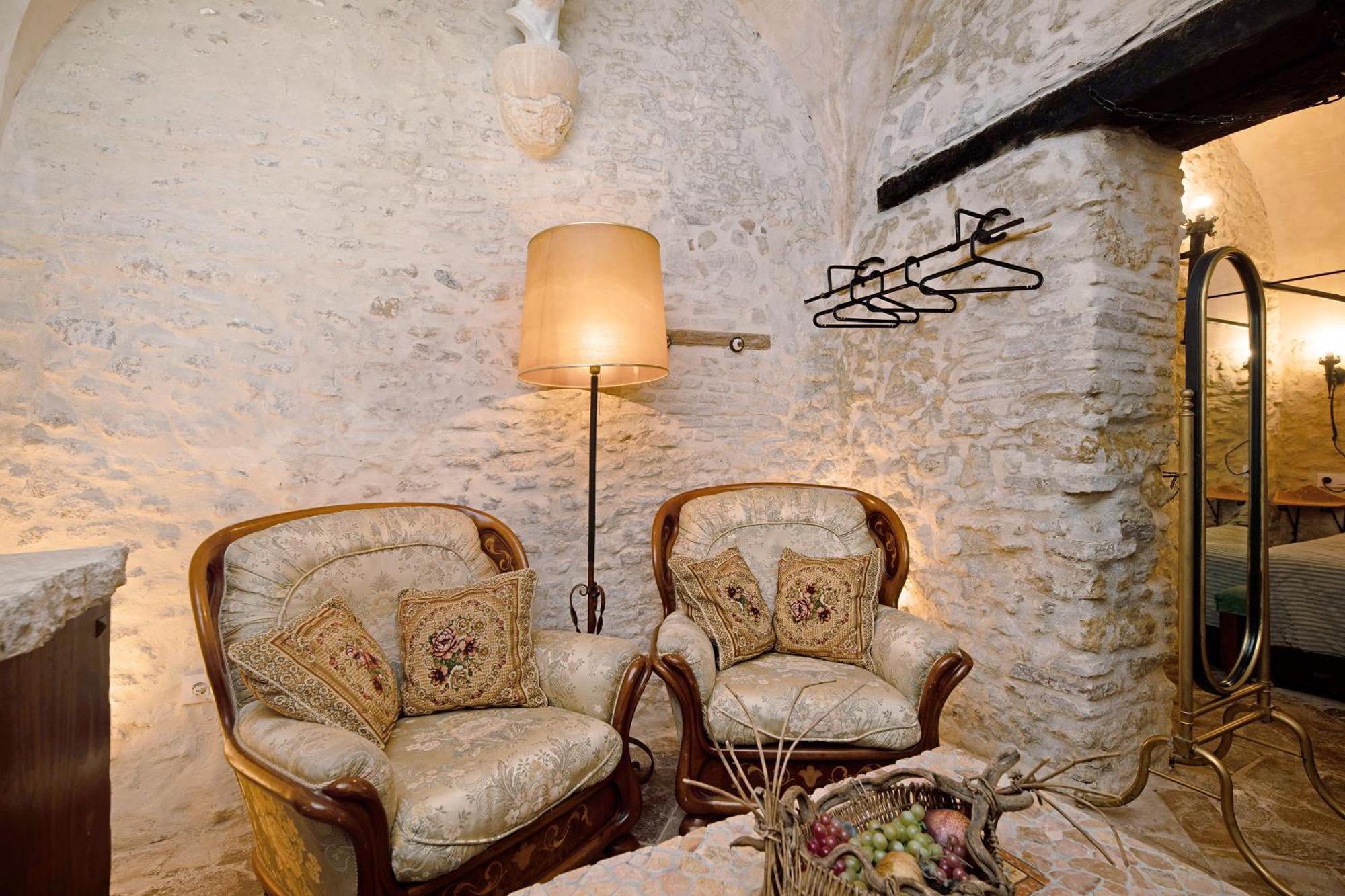 La Cueva De